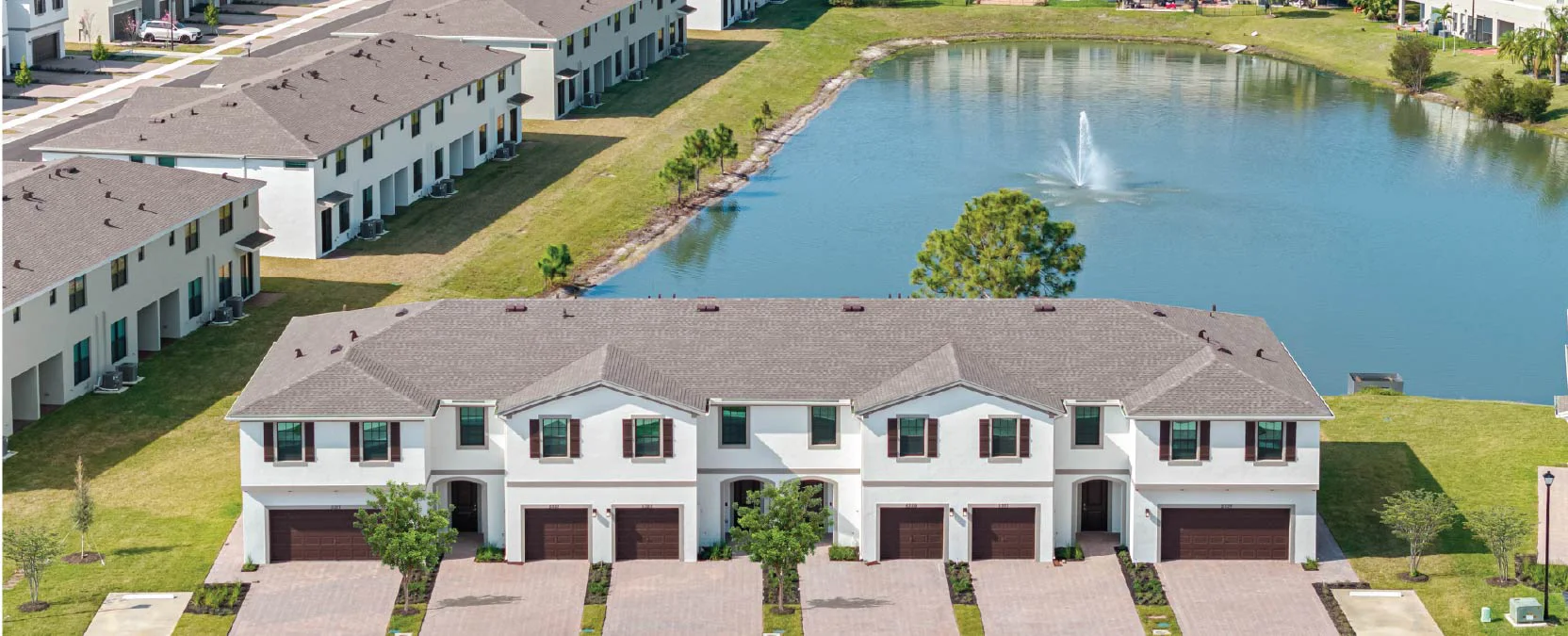 Sci Web Town Homes Pool Fountain News Hero 1664x729